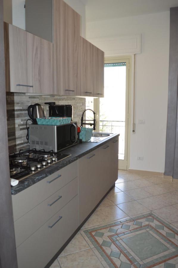 Emerella Guest House Siderno Beach Eksteriør billede
